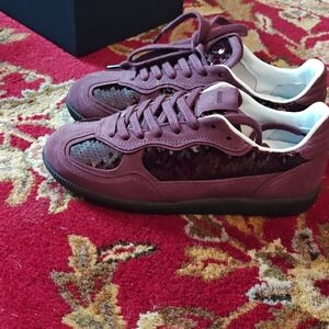 ALOHAS Maroon and Black Sneakers